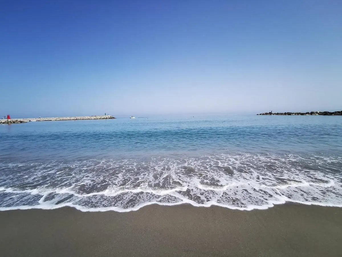 Duquesa Beach House Apartment Manilva
