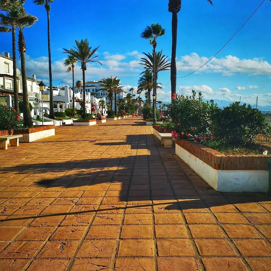Duquesa Beach House Apartment Manilva