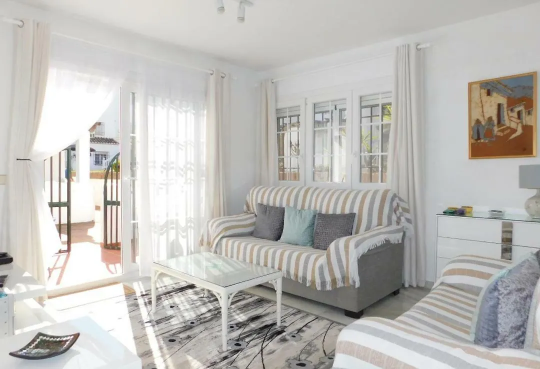 Duquesa Beach House Apartment Manilva