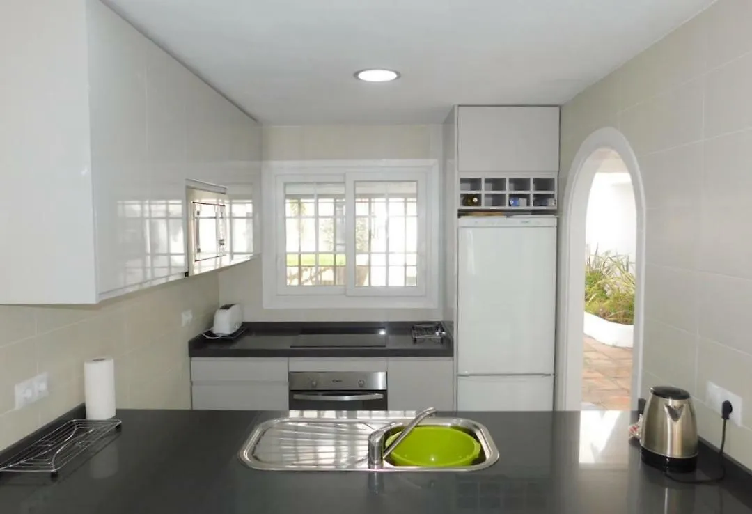 Duquesa Beach House Apartment Manilva